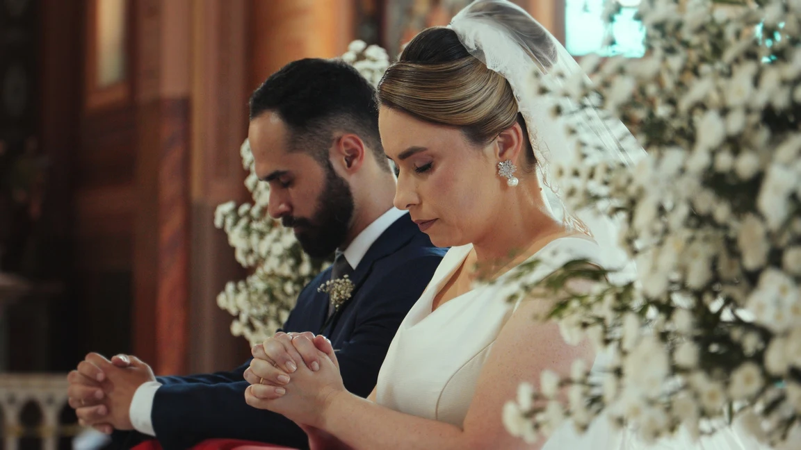 Evandro e Erika durante a cerimônia